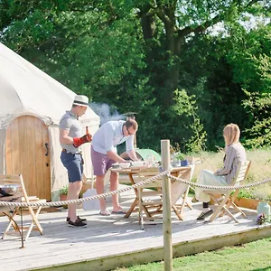 Yurtshire Fountains - Wensley Yurt Ripon